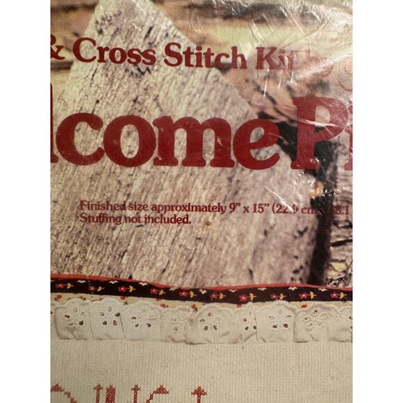 Counted Cross Stitch Calico Welcome Pillow Back Message 2403 1980 New Sealed - Picture 3 of 4
